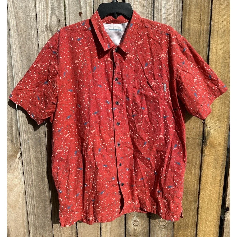 Columbia Shirt Mens Medium Red PFG Pocket Button Up Whale‎ Fish Print Vented